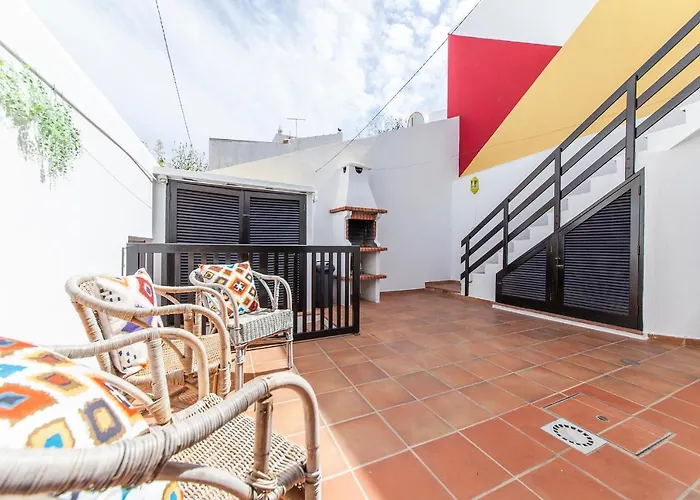 J - Casa Do Farol Guesthouse