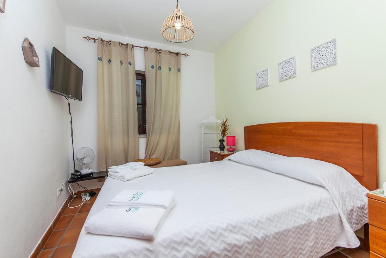 J - Casa Do Farol Guest house Lagos