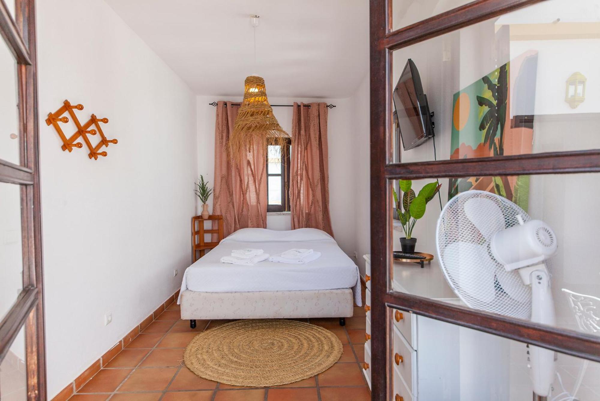J - Casa Do Farol Guest house